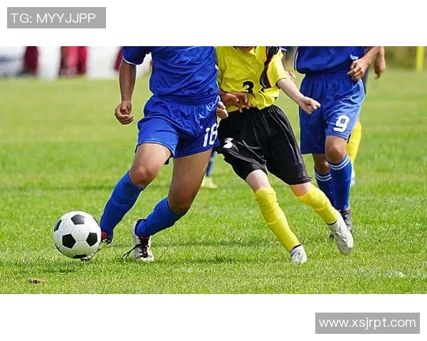 南湖足球明星阵容全景展示与精彩瞬间回顾 南湖足球明星阵容全景展示与精彩瞬间回顾