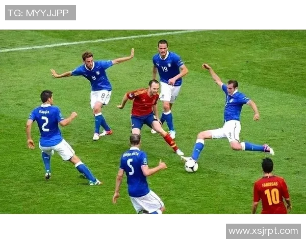 足球明星嗑瓜子趣味视频揭秘他们的休闲时刻与场外生活趣事 足球明星嗑瓜子趣味视频揭秘他们的休闲时刻与场外生活趣事